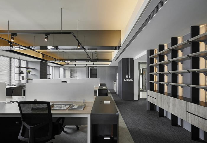 工業(yè)風辦公室過道效果圖